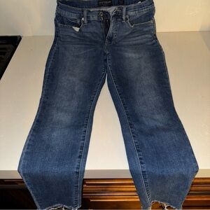 Lucky Brand Bridgette Skinny Frayed Hem Jeans . Super soft 8/29